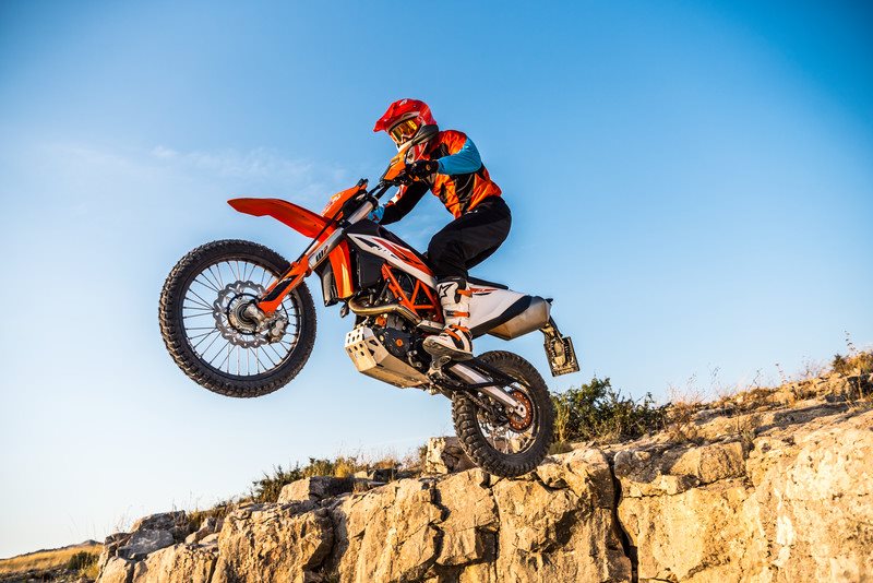 2019 KTM 690 ENDURO R_1