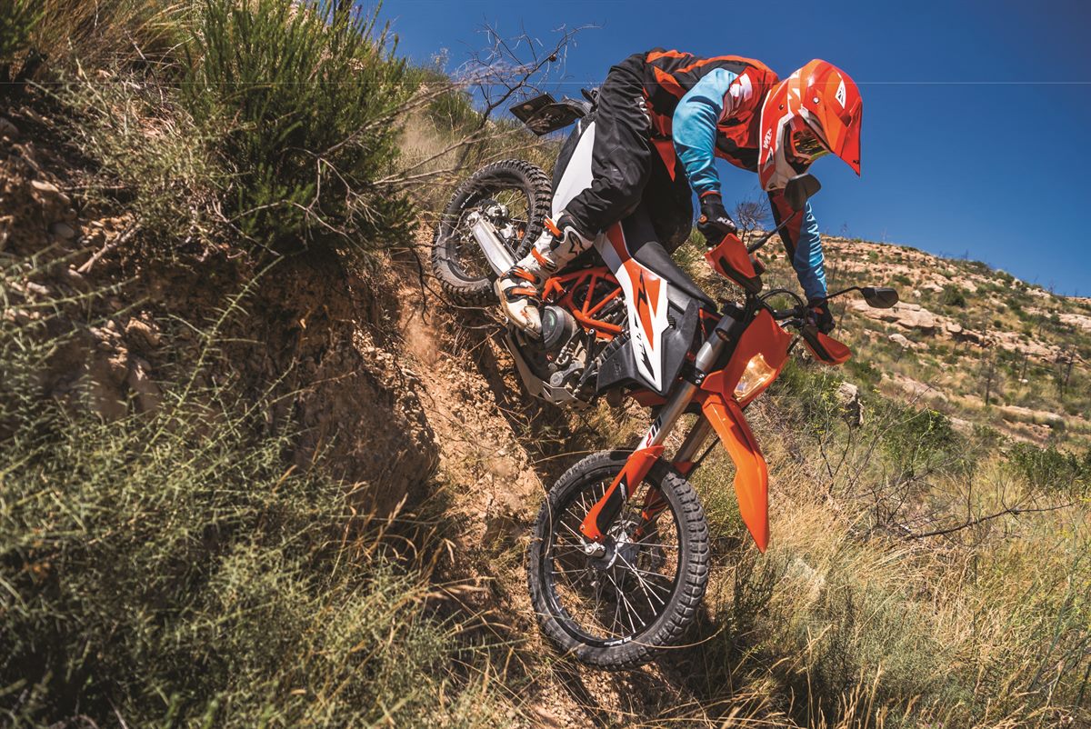 KTM 690 ENDURO R_Action 01
