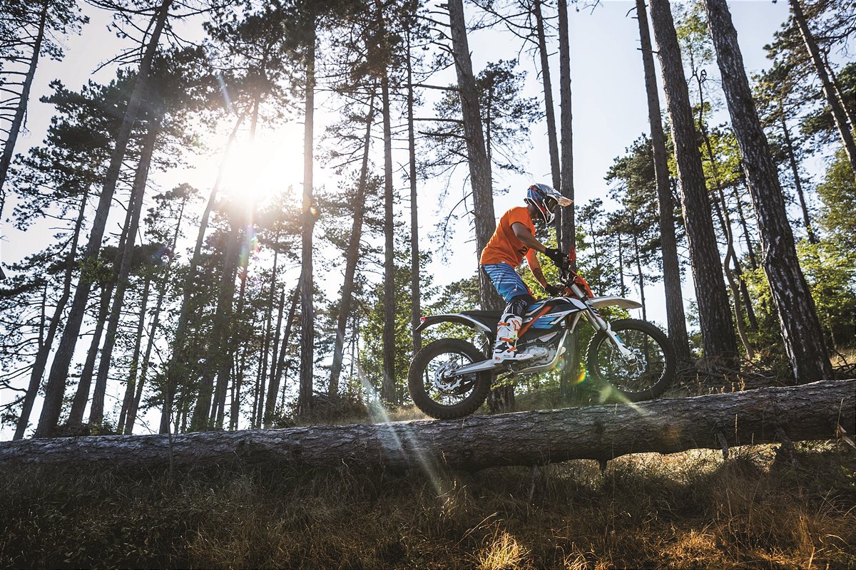 KTM FREERIDE E-XC MY 2018_Action_22