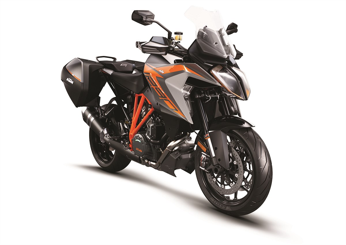 KTM 1290 SUPER DUKE GT mit Koffern