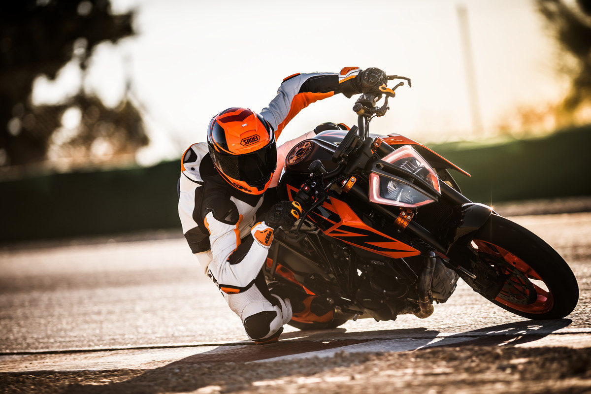 KTM 1290 SUPER DUKE R - Photo: Schedl R.