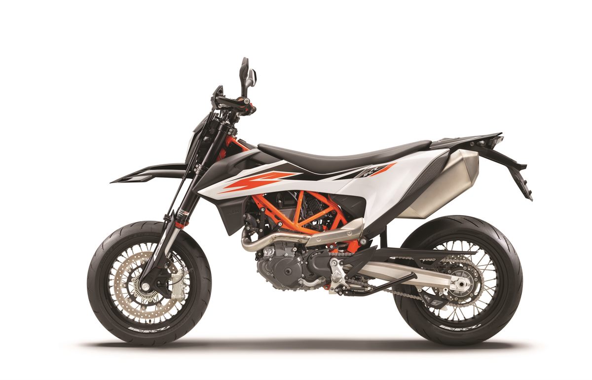 KTM 690 SMC R MY2019_90 degree left
