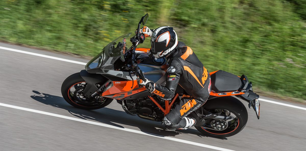 KTM 1290 SUPER DUKE GT Suspension Upgrade - Action 1
