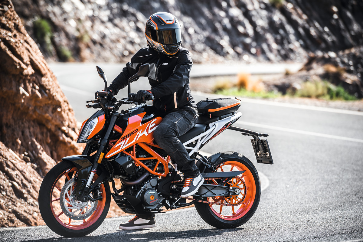 163936_KTM 390 Duke
