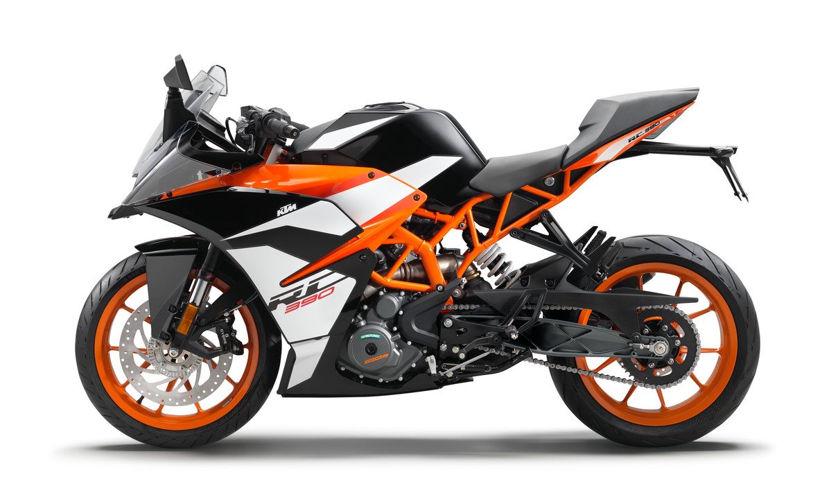 170651_KTM RC 390 90 degree left  MY 2017