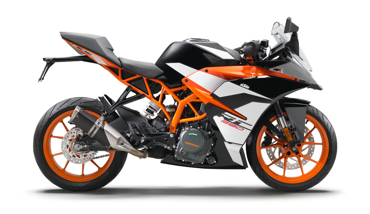 170652_KTM RC 390 90 degree right MY 2017