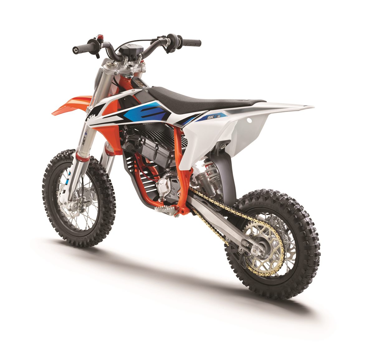 9 KTM SX-E 5 MY2020_left rear
