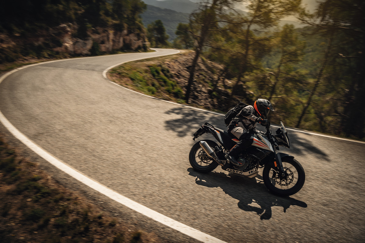 KTM 390 ADVENTURE MY20 - Action1