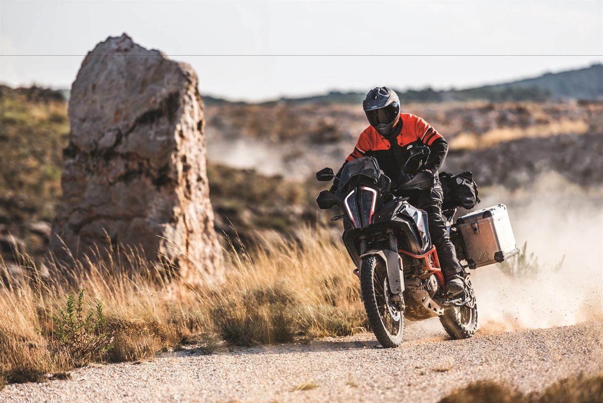 KTM 1290 SUPER ADVENTURE R_Action 08