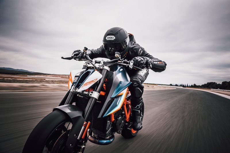 318809_1290 Super Duke R Prototype 2020