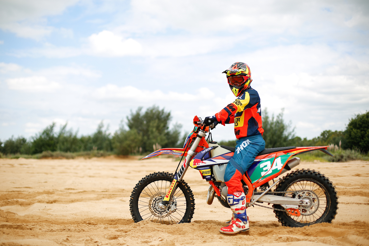 Bradley Cox signs up for the Motul Roof of Africa