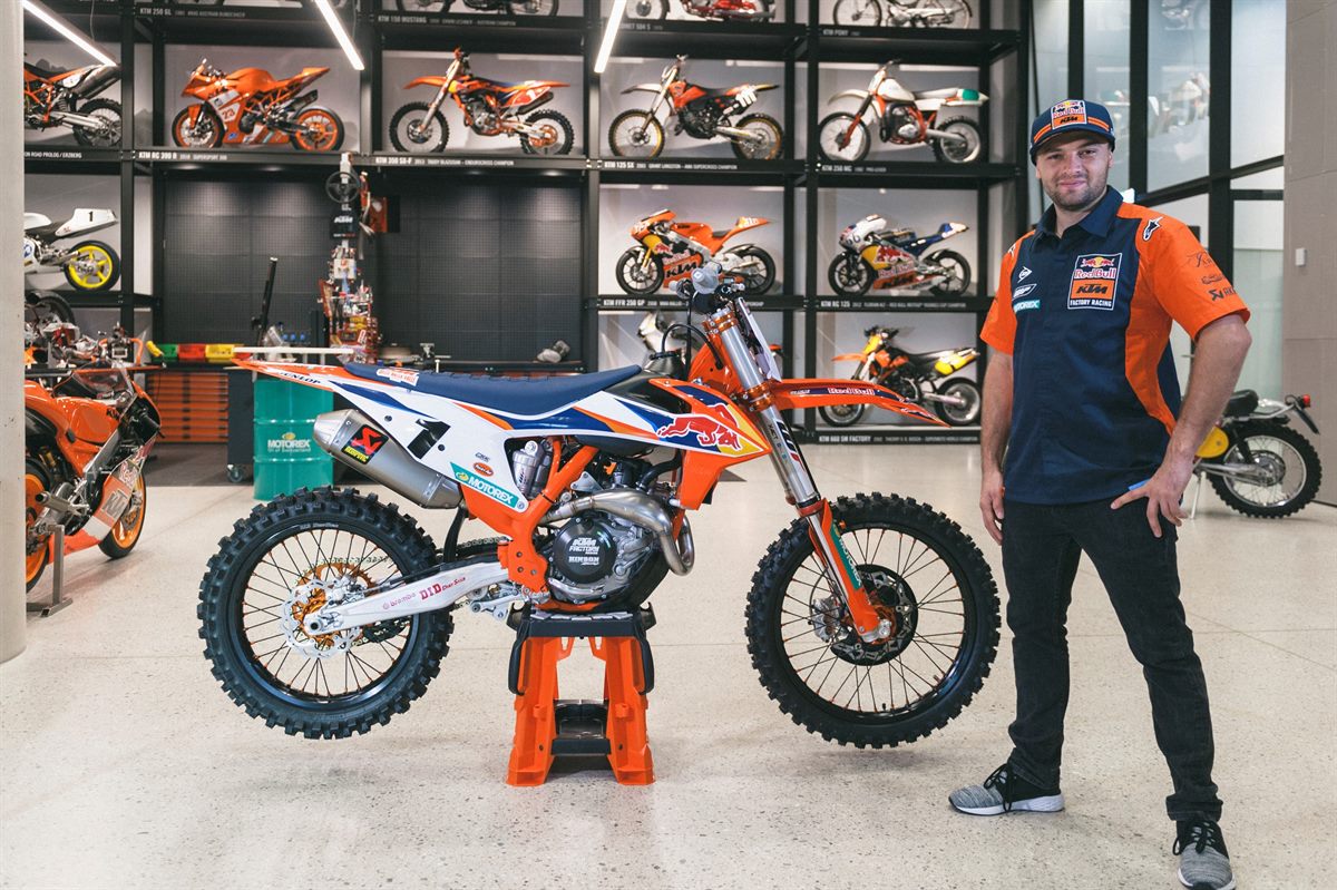 2020 KTM 450 SX-F FACTORY EDITION - C.WEBB (2)