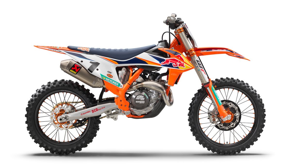 321882_450 SX-F Factory 2020