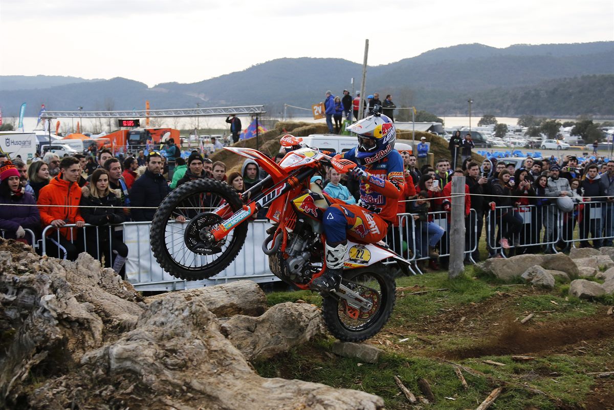 Jonny Walker_Bassella Race1