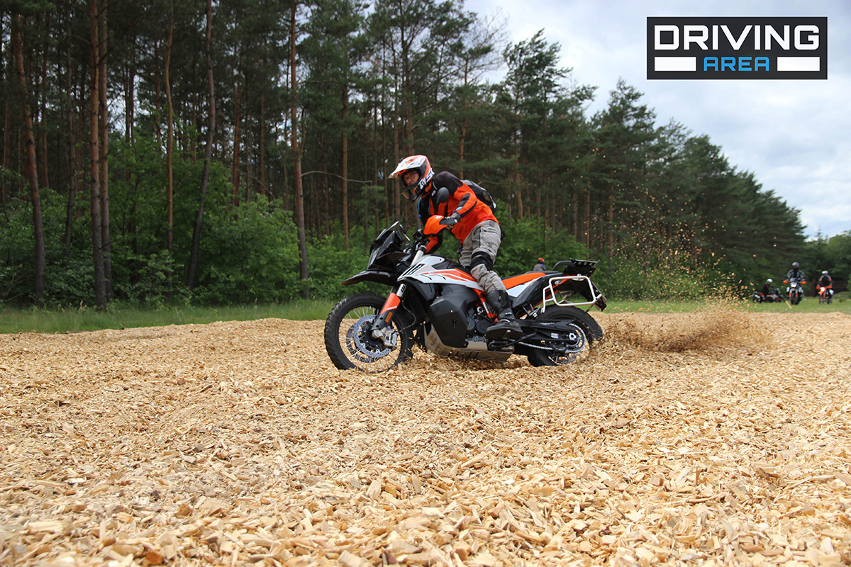 KTM x DRIVING AREA WESENDROF (10)