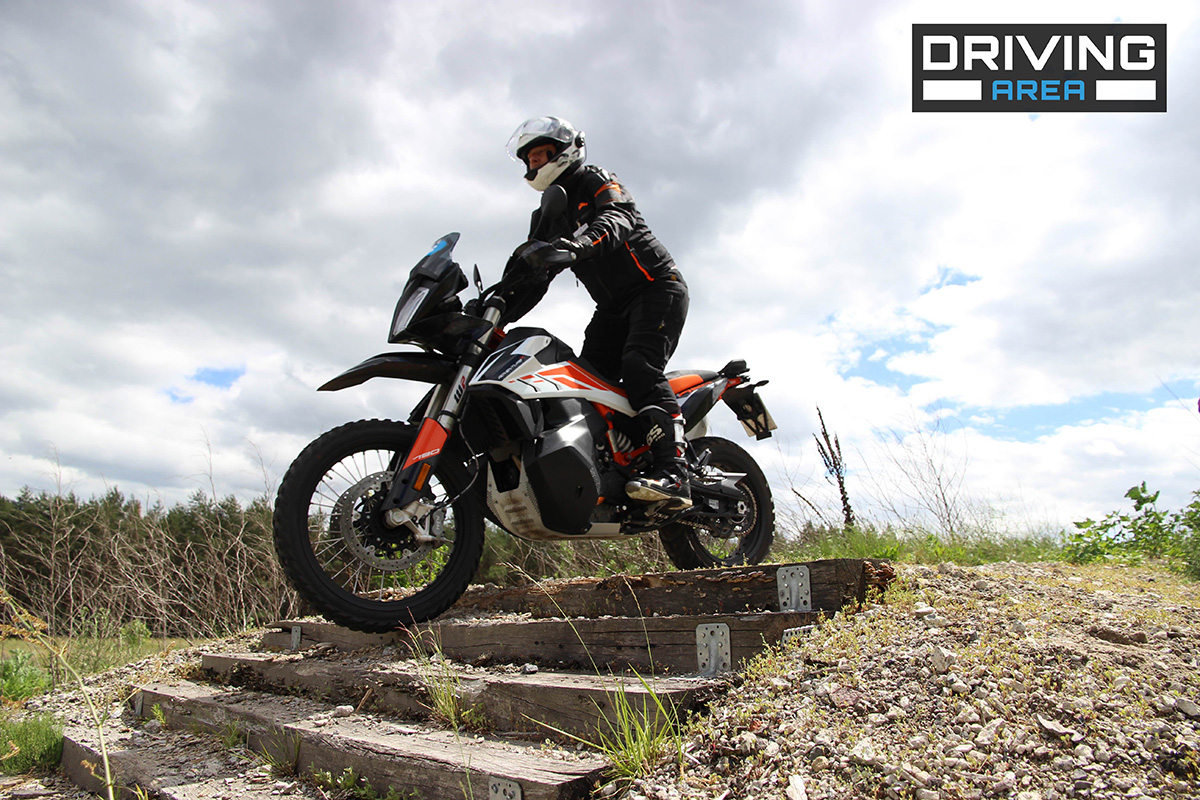 KTM x DRIVING AREA WESENDROF (9)