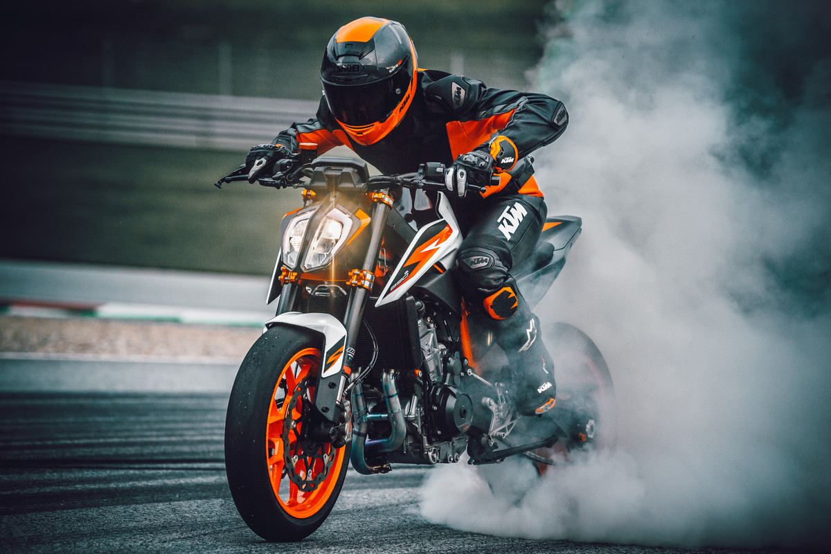 339324_323725_890 Duke R 2020 
