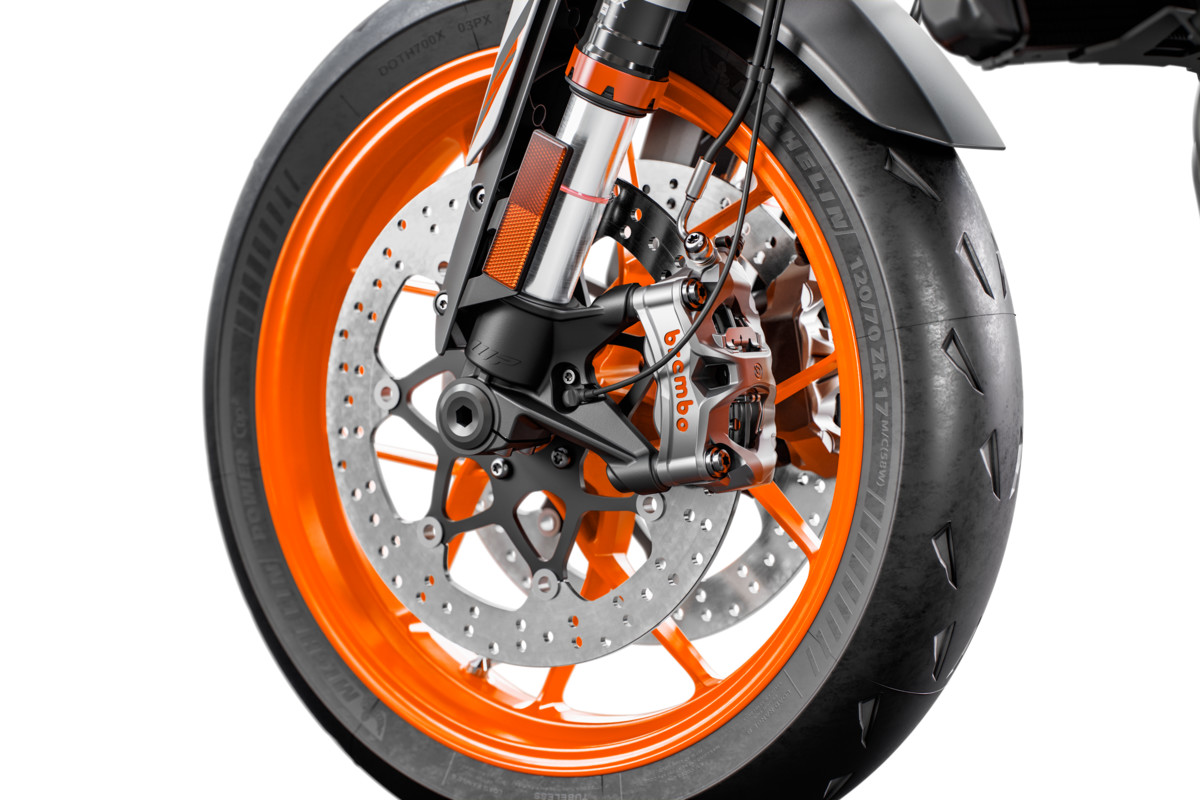 339329_318854_890R Duke 2020 Front-Wheel-Brake