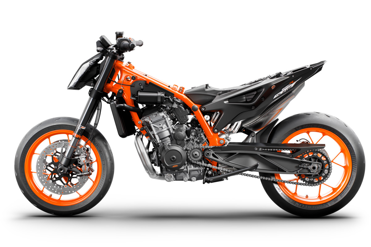 339347_324737_890 DUKE R 2020 