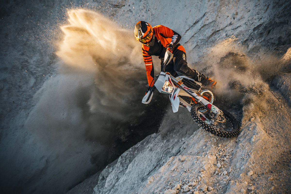 336490_KTM 250 EXC TPI SIX DAYS 2021