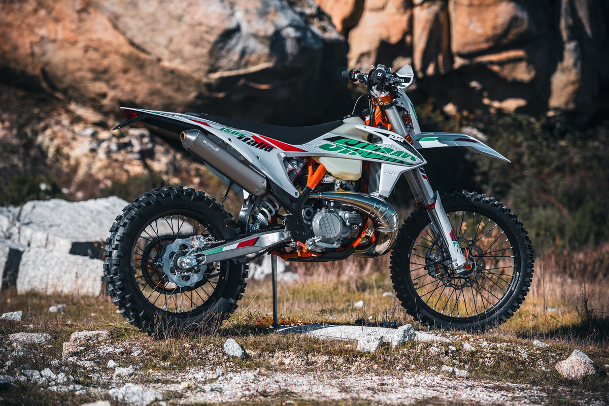 339932_KTM 250 EXC TPI SIX DAYS 2021