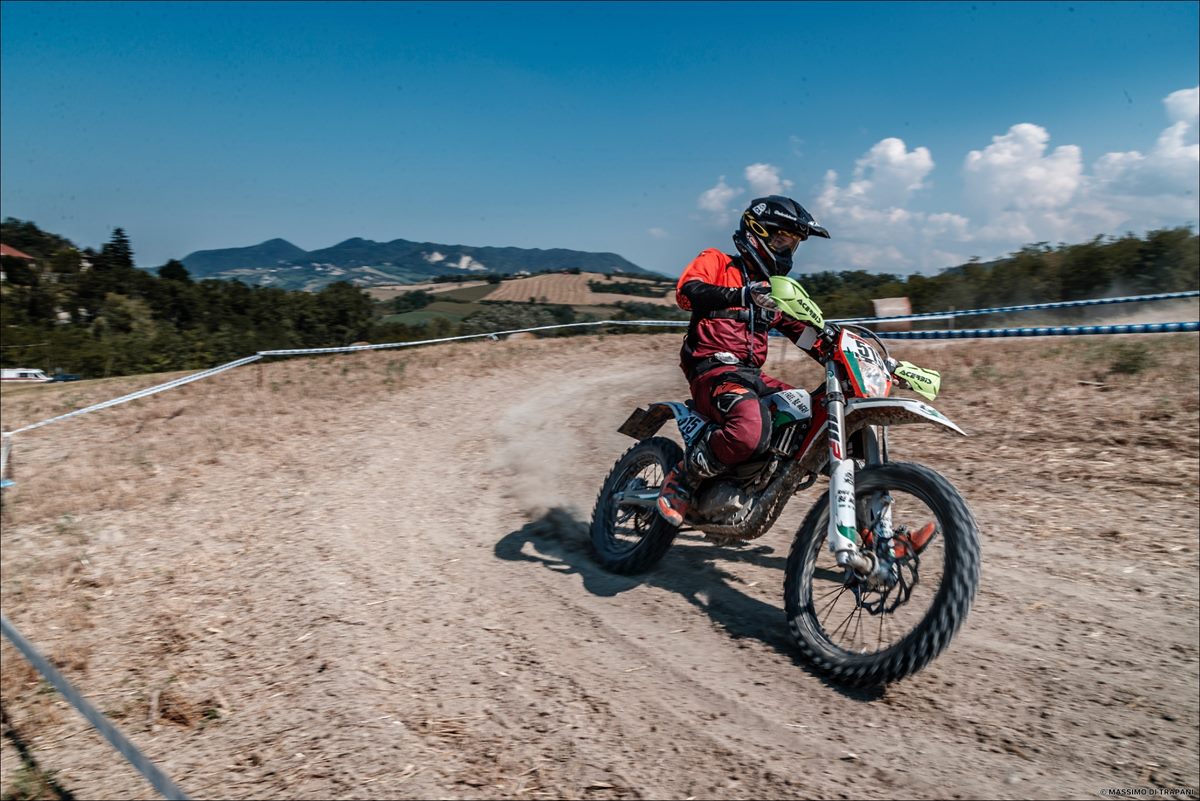 FREERIDE E-XC ELETTRICA IMPEGNATA NEL CROSS TEST
