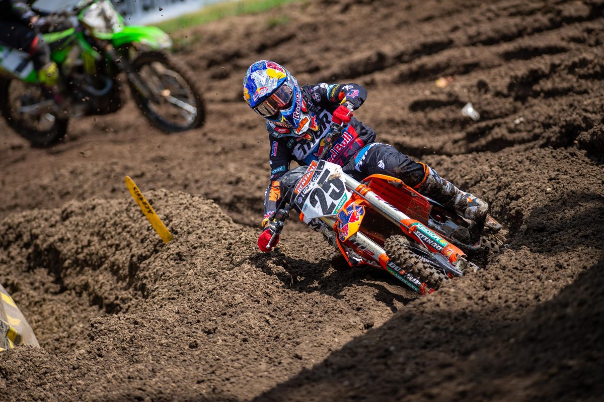 356370_Marvin Musquin KTM 450 SX-F Ironman MX 2020-011