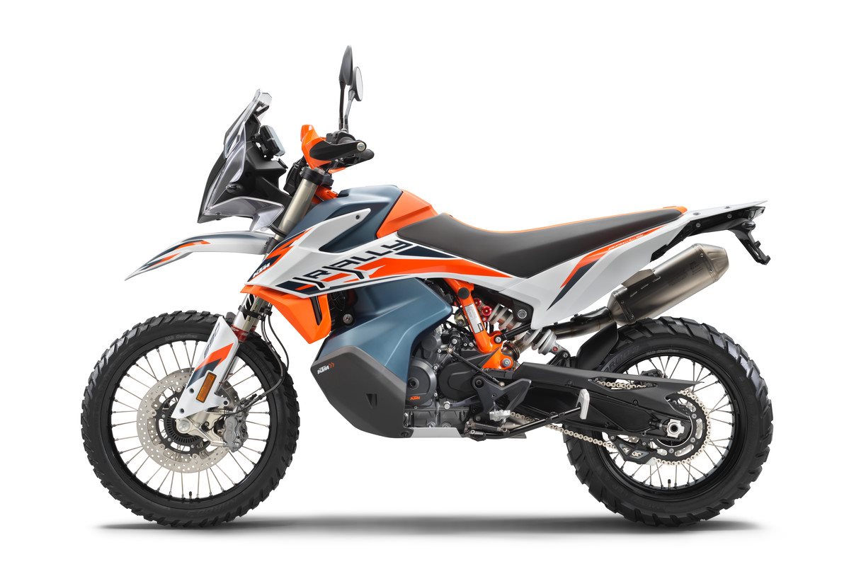 KTM 890 ADVENTURE R RALLY_Studio left