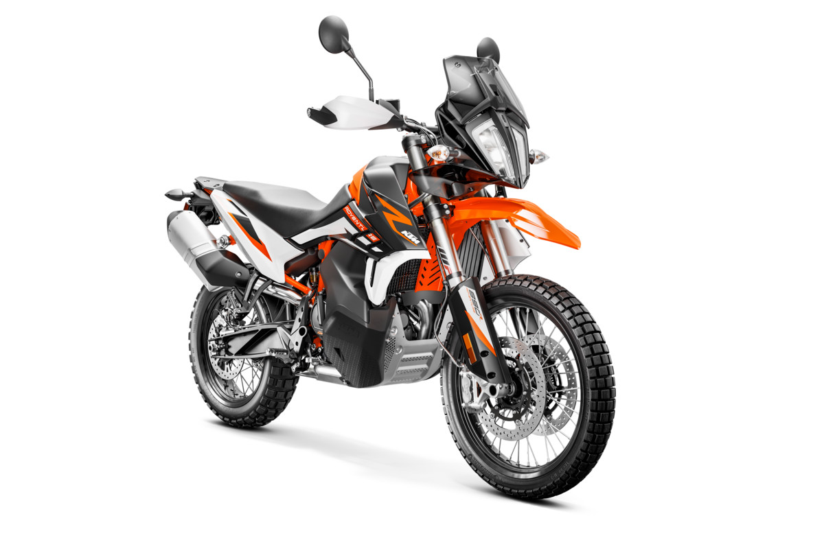 KTM 890 ADVENTURE R_Studio front right