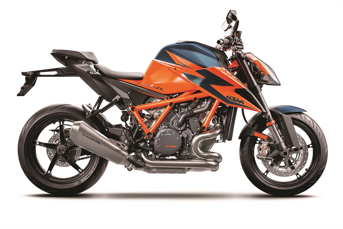 315908_1290 SuperDuke R 2020