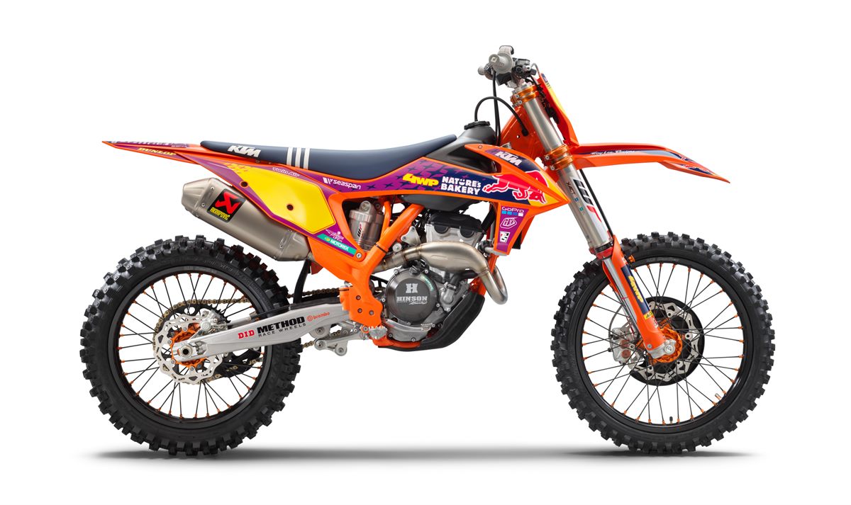 KTM 250 SX-F TLD Studio right