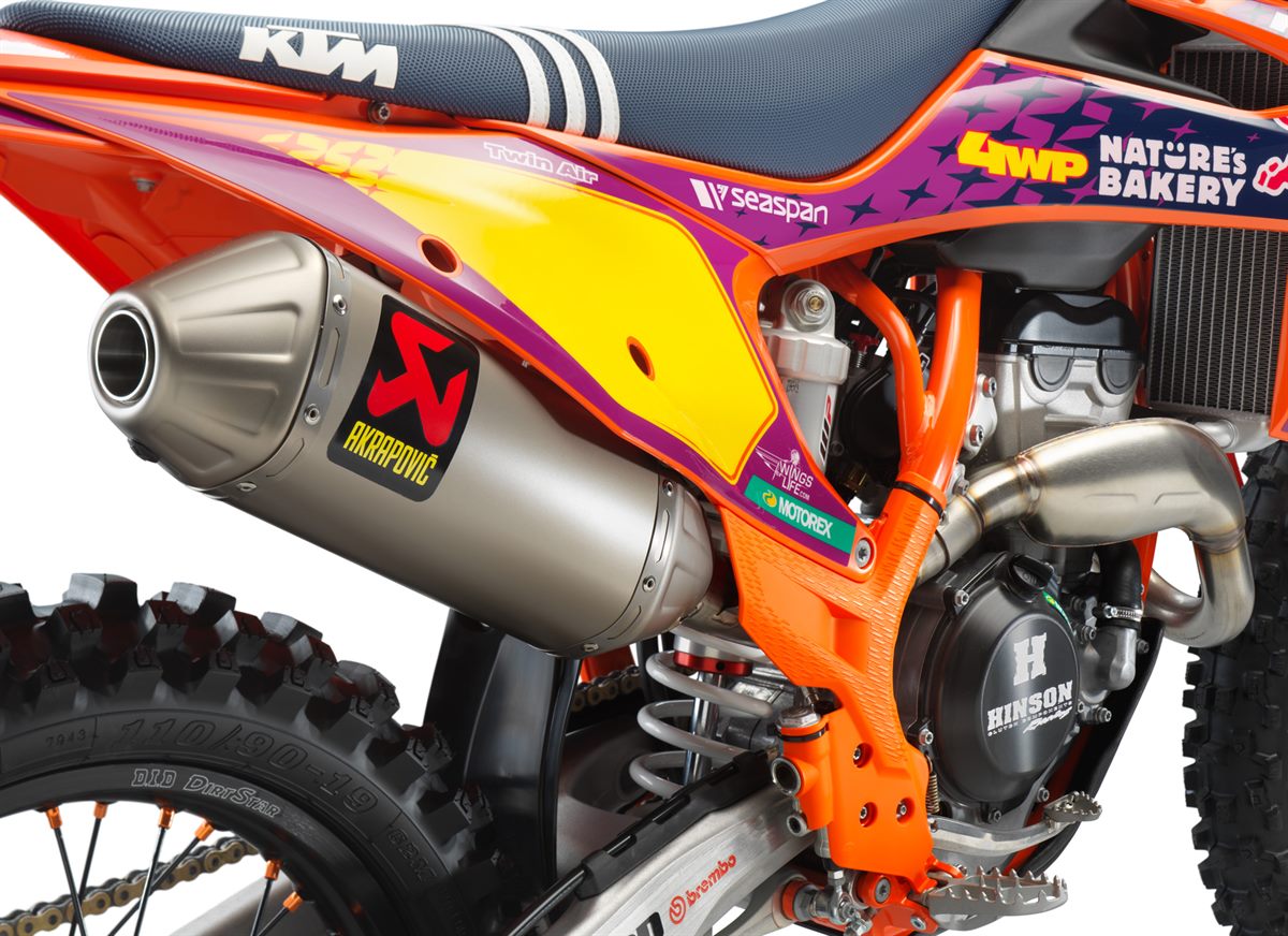 KTM 250 SX-F TLD Studio Detail Akra
