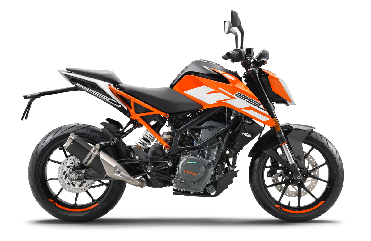 158821_KTM 250 Duke MY 2017