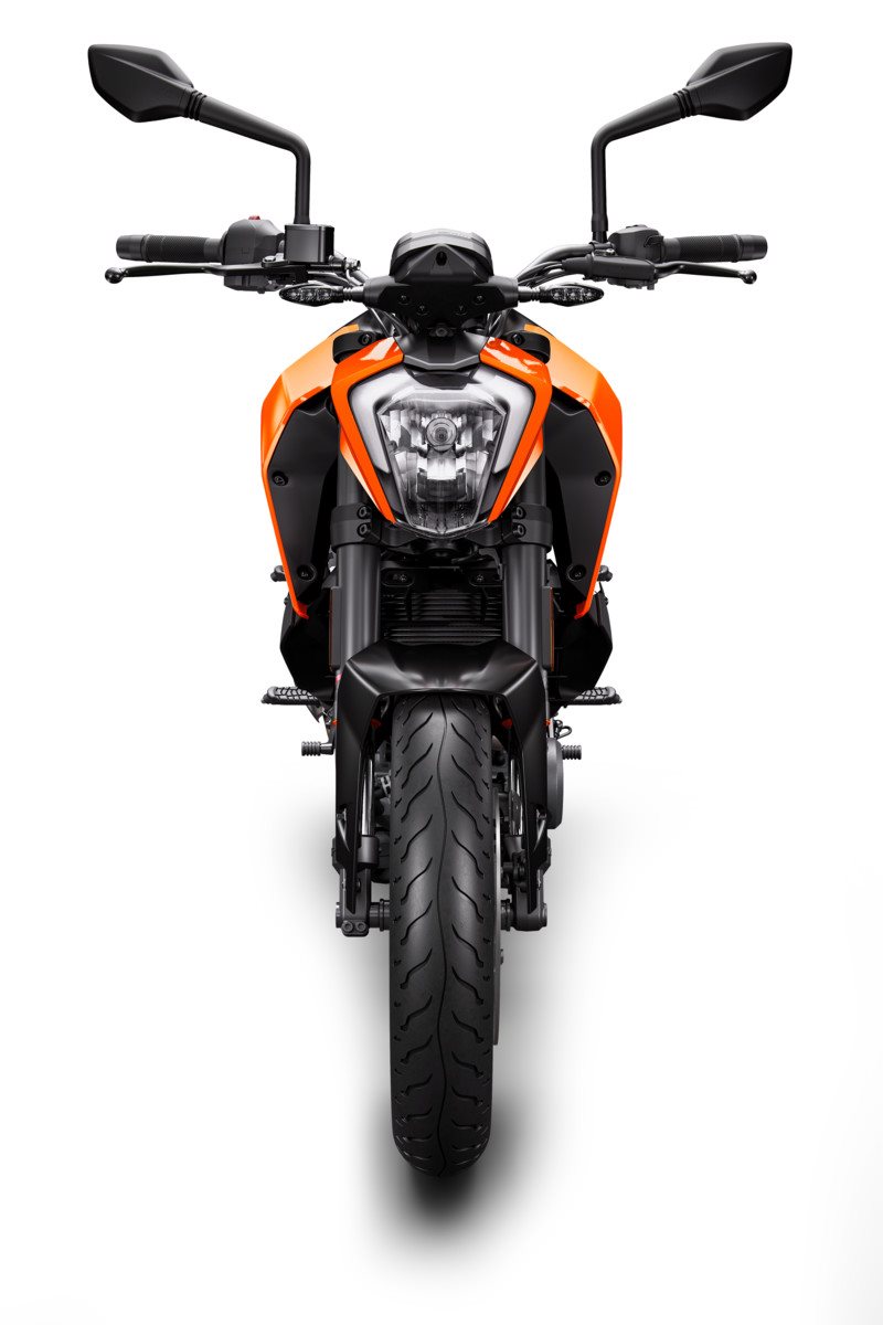170601_KTM 250 DUKE Orange Front MY 2017