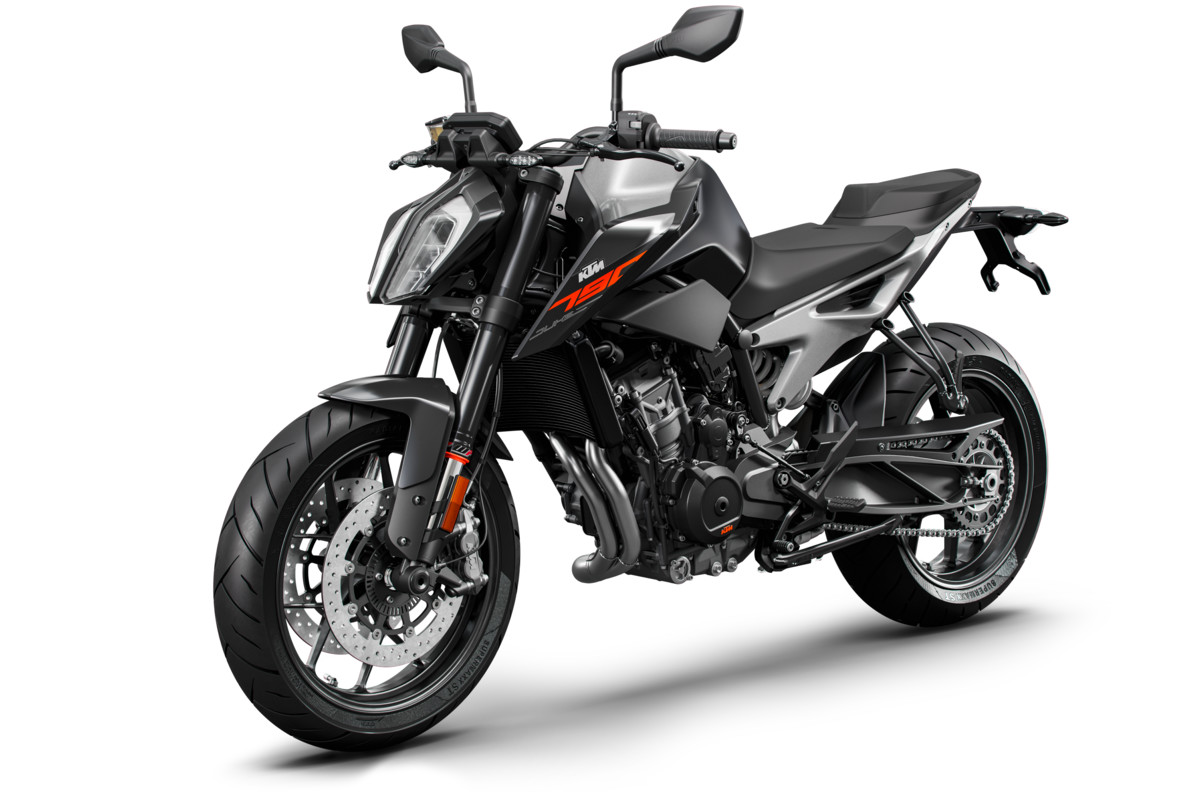 209312_KTM 790 DUKE left front black MY 2018
