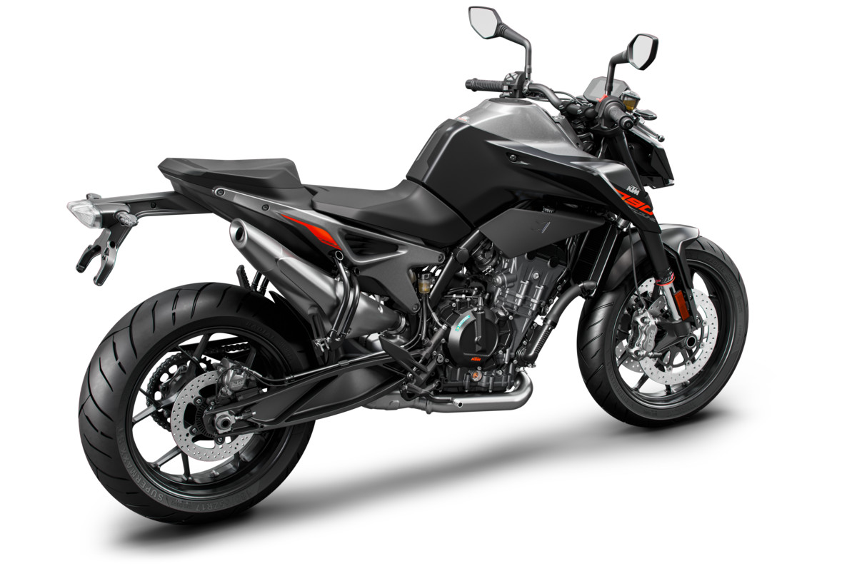209316_KTM 790 DUKE right rear black MY 2018