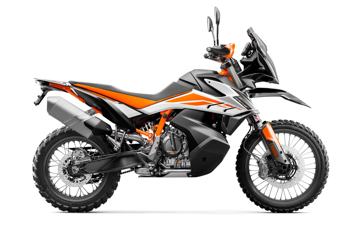 253832_790 ADVENTURE R MY19 