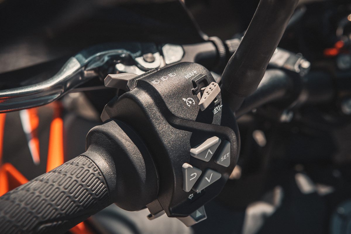 MY21 KTM 890 ADVENTURE details