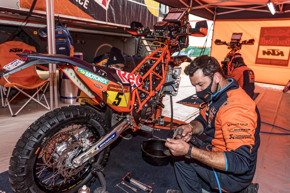 Red Bull KTM Factory Racing - 2021 Dakar Rally