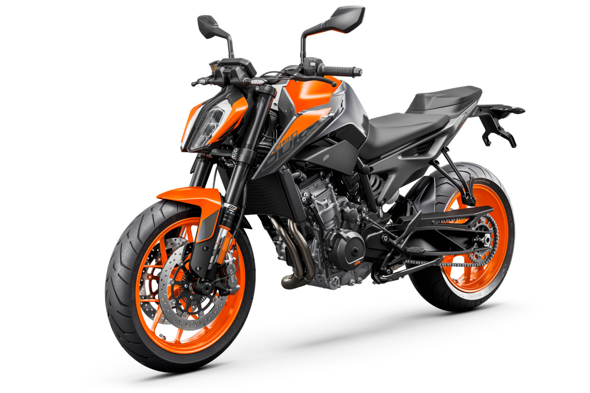 KTM 890 DUKE - Studio orange front left