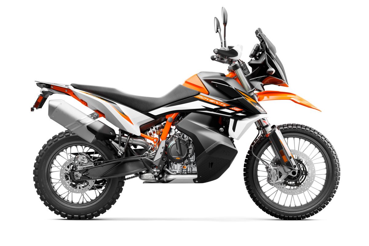 KTM 890 ADVENTURE R_Studio right.jpg