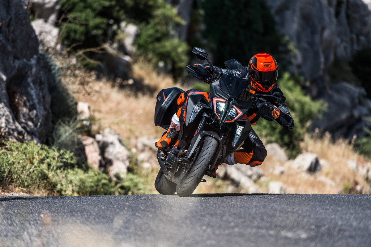 244679_1290 SUPER DUKE GT 2019