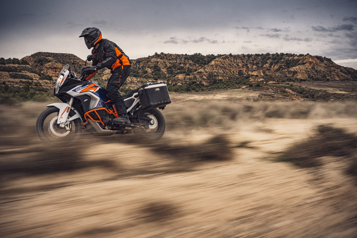 KTM 1290 SUPER ADVENTURE R_action