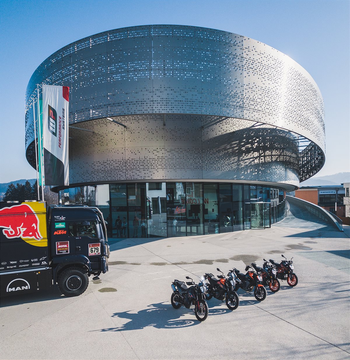 KTM Motohall RIDE ORANGE EXPERIENCE