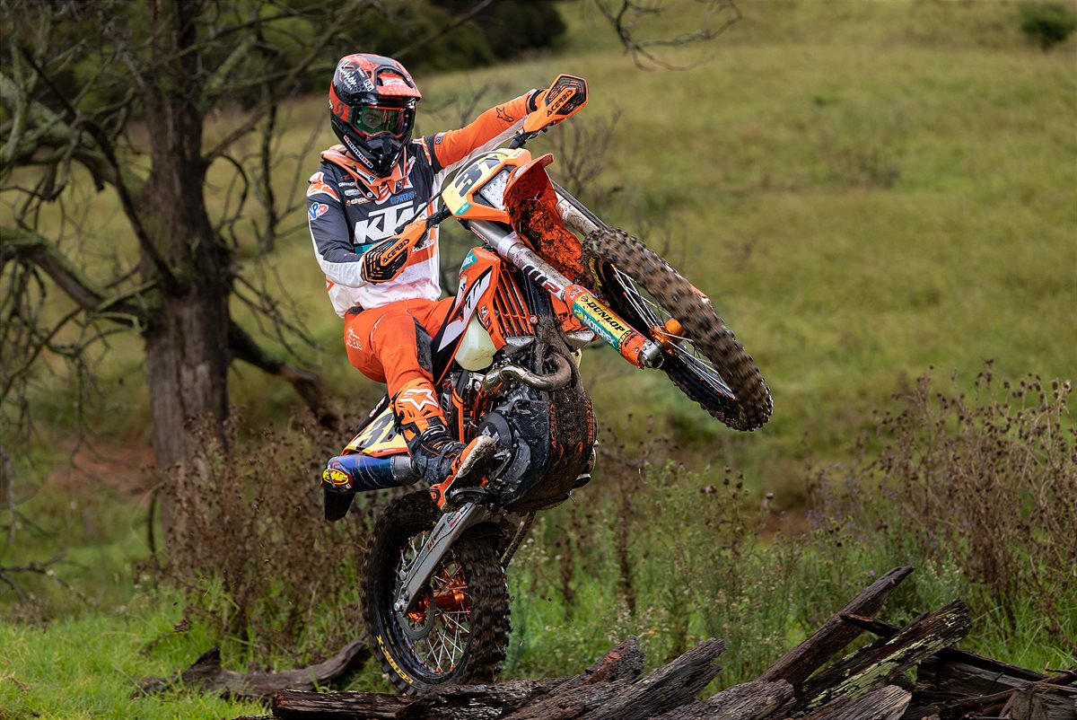 2021_KTM_Racing_Team_Daniel_Milner_2