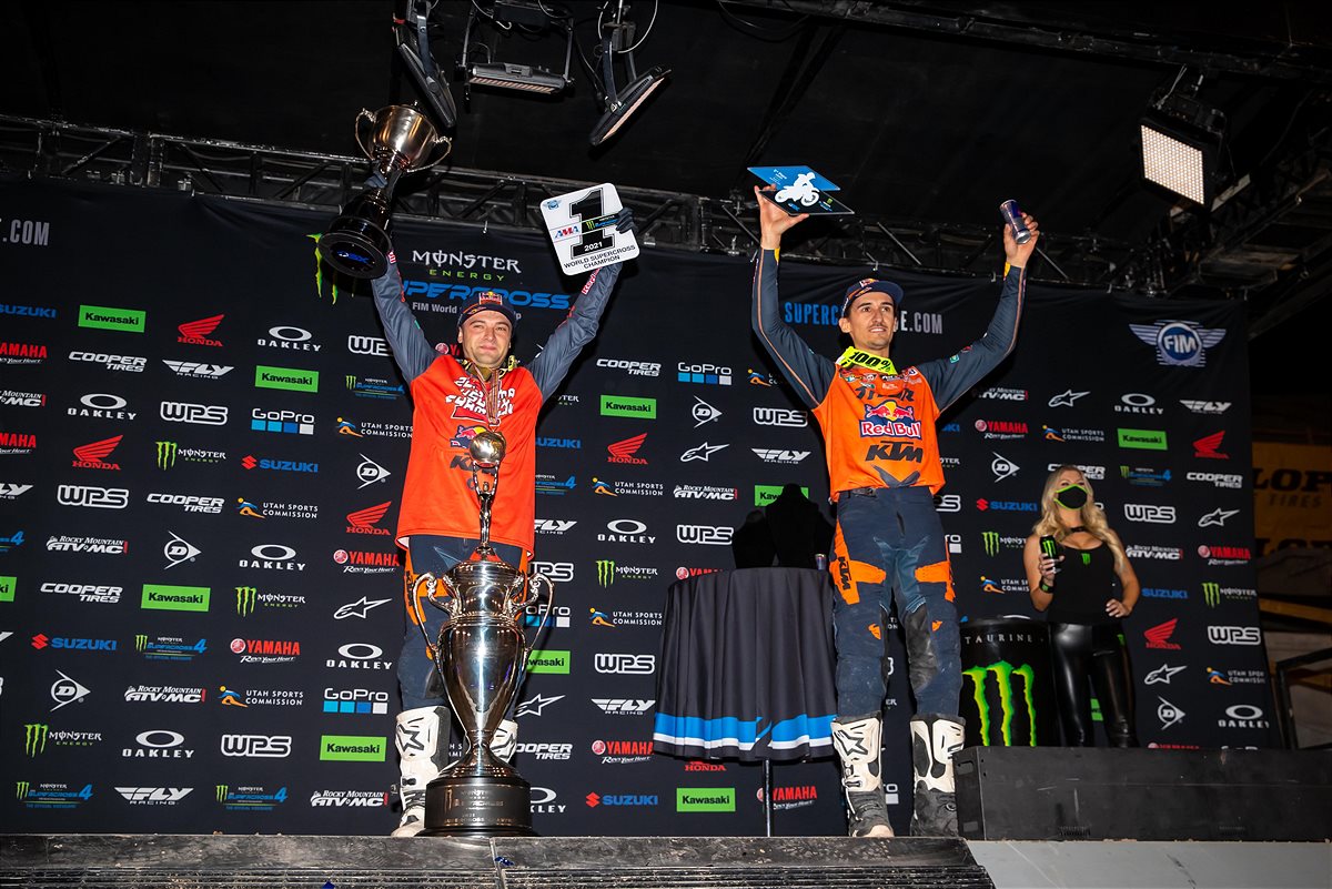 RED BULL KTM PODIUM RD17
