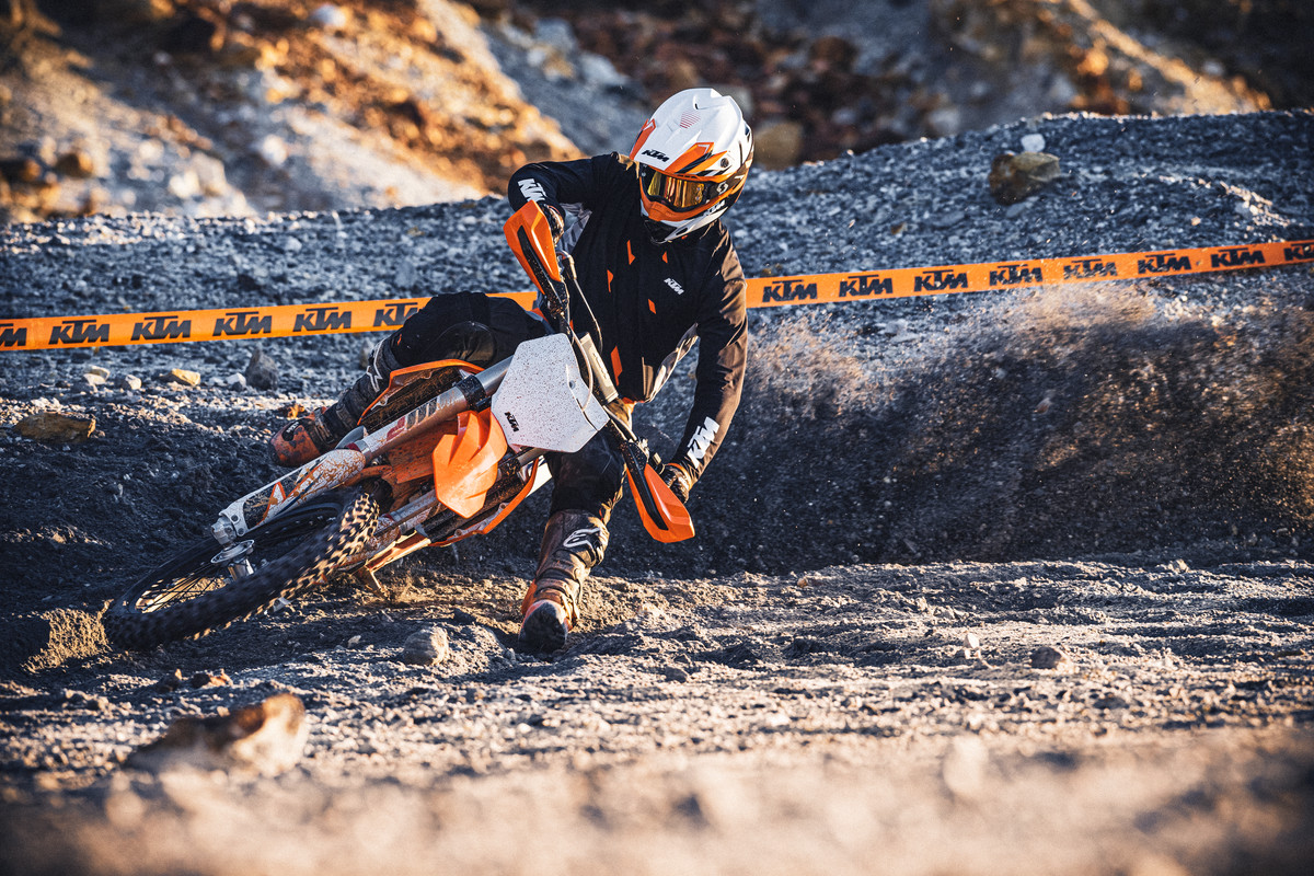 383680_MY22 KTM 450_350 XC-F _ NA