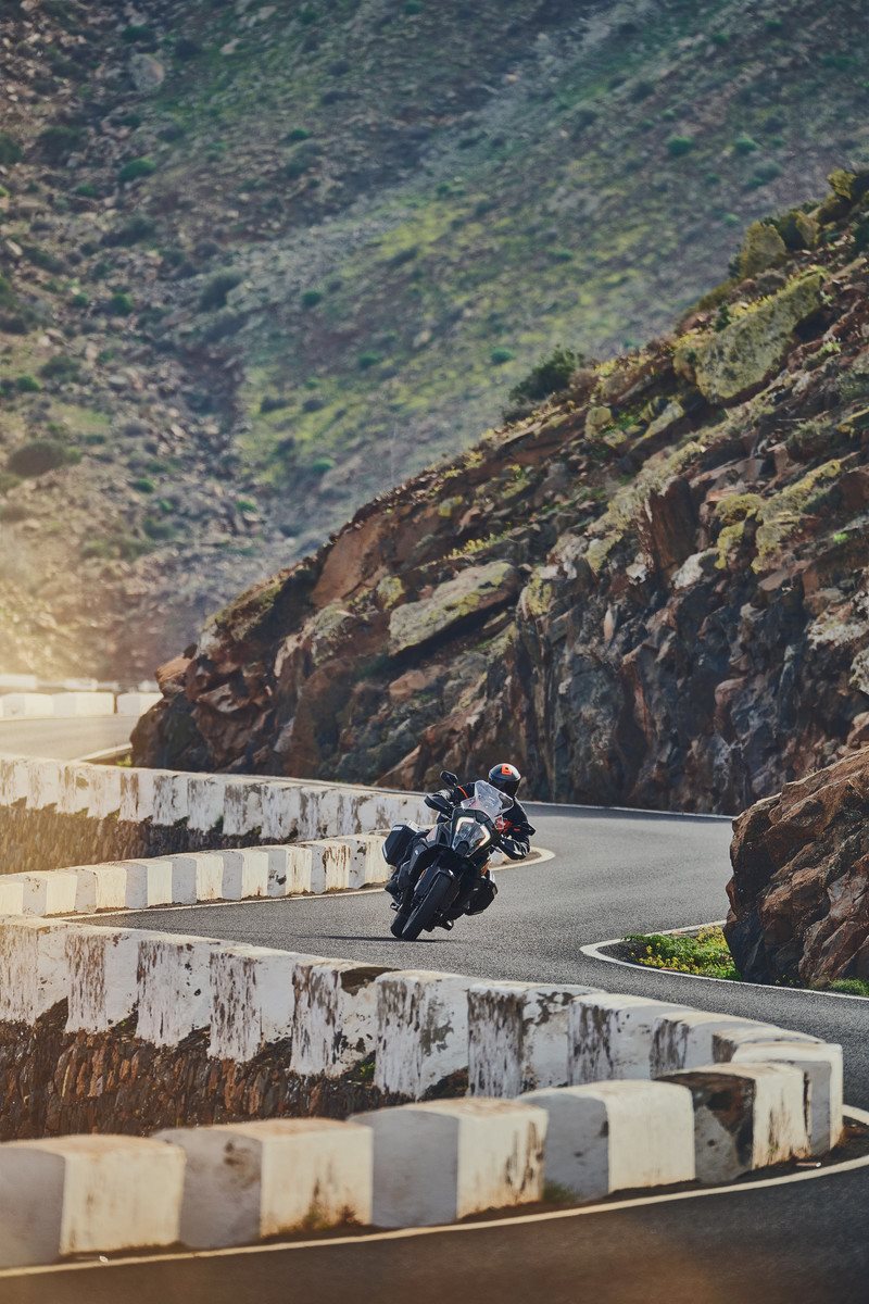 KTM 1290 SUPER ADVENTURE S 2021