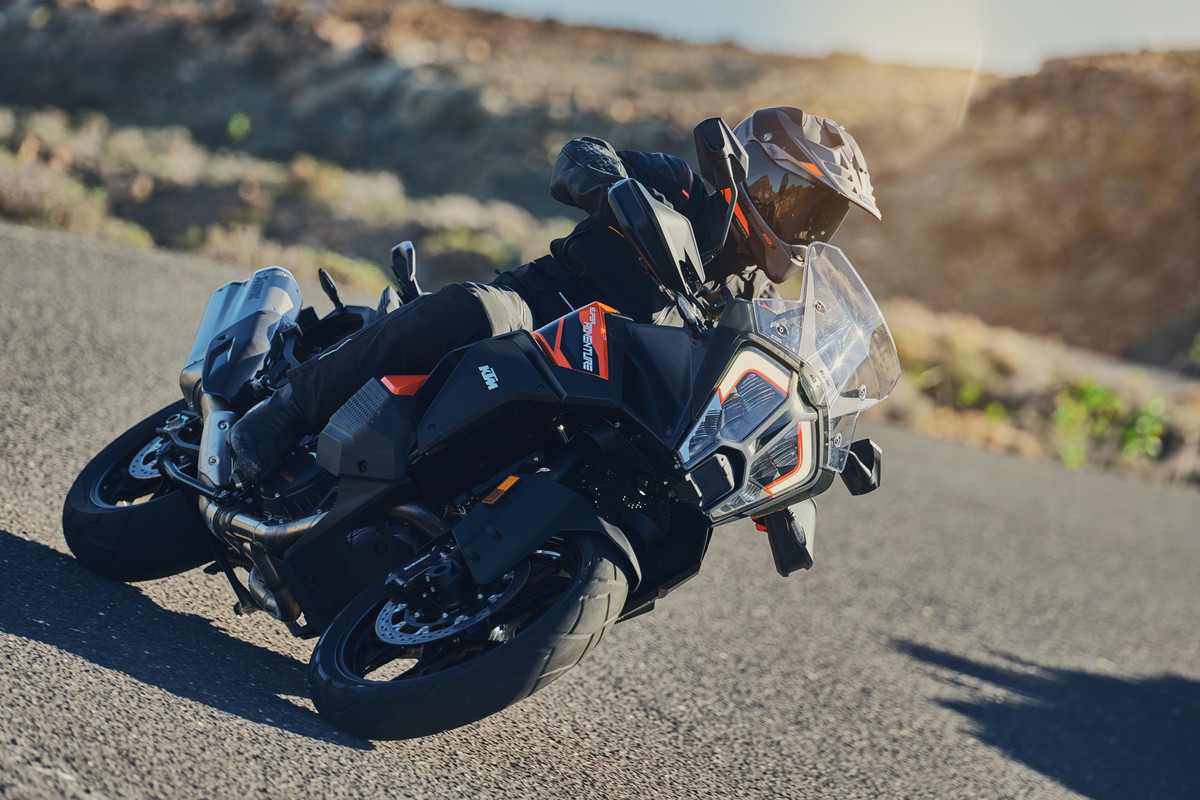 THE WORLD ADVENTURE WEEK - KTM 1290 SUPER ADVENTURE S