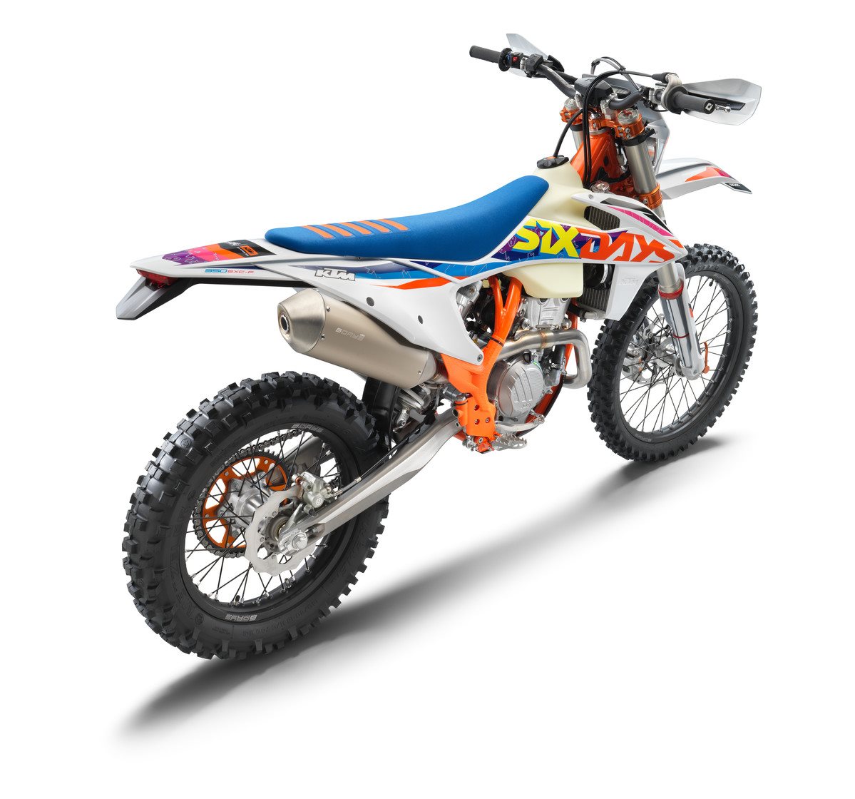 386924_350 EXC-F Six Days_rear ri_MY22
